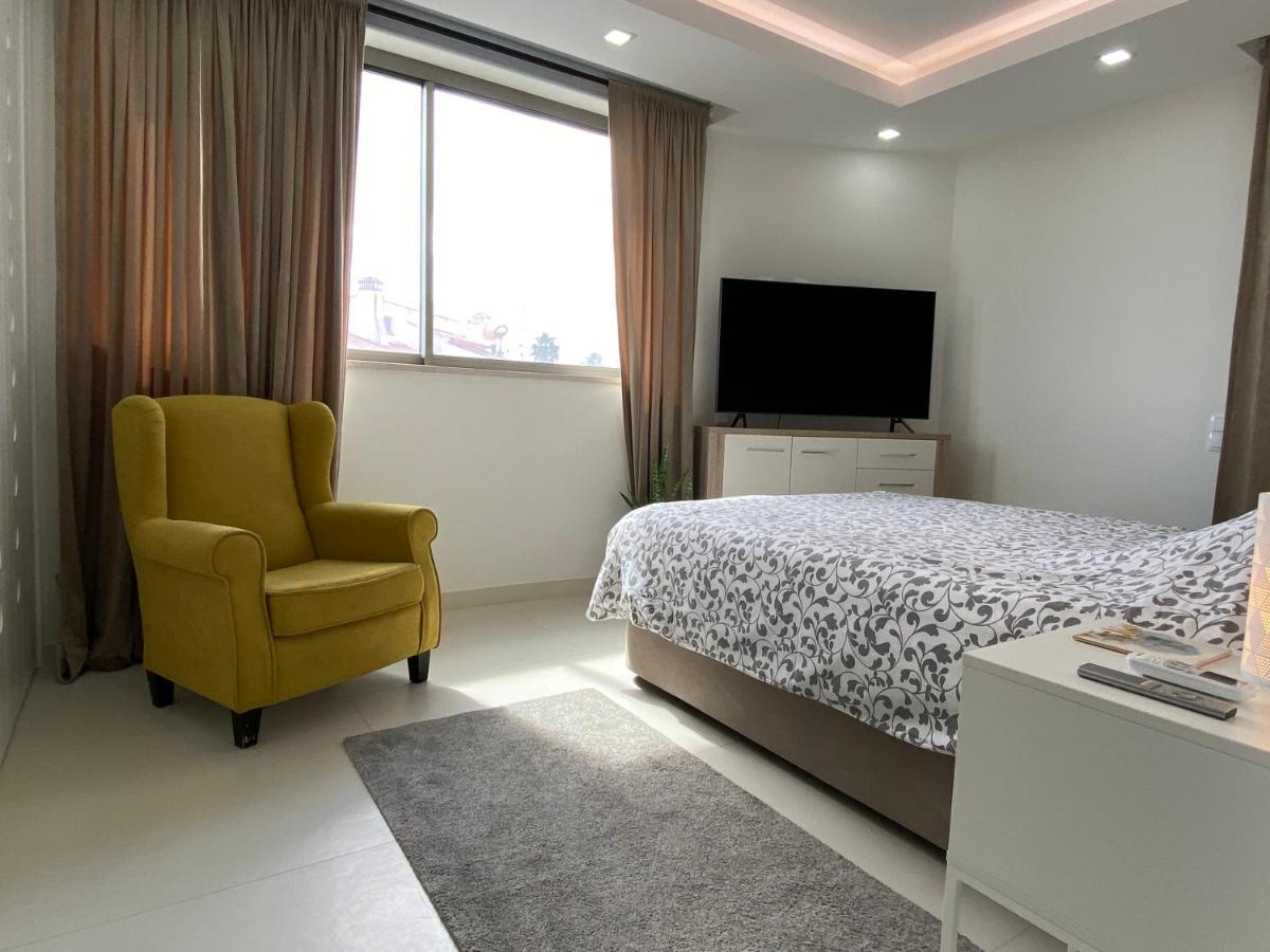 Bay View One, Stunning 3 Bed With Sea View & Rooftop Pool
